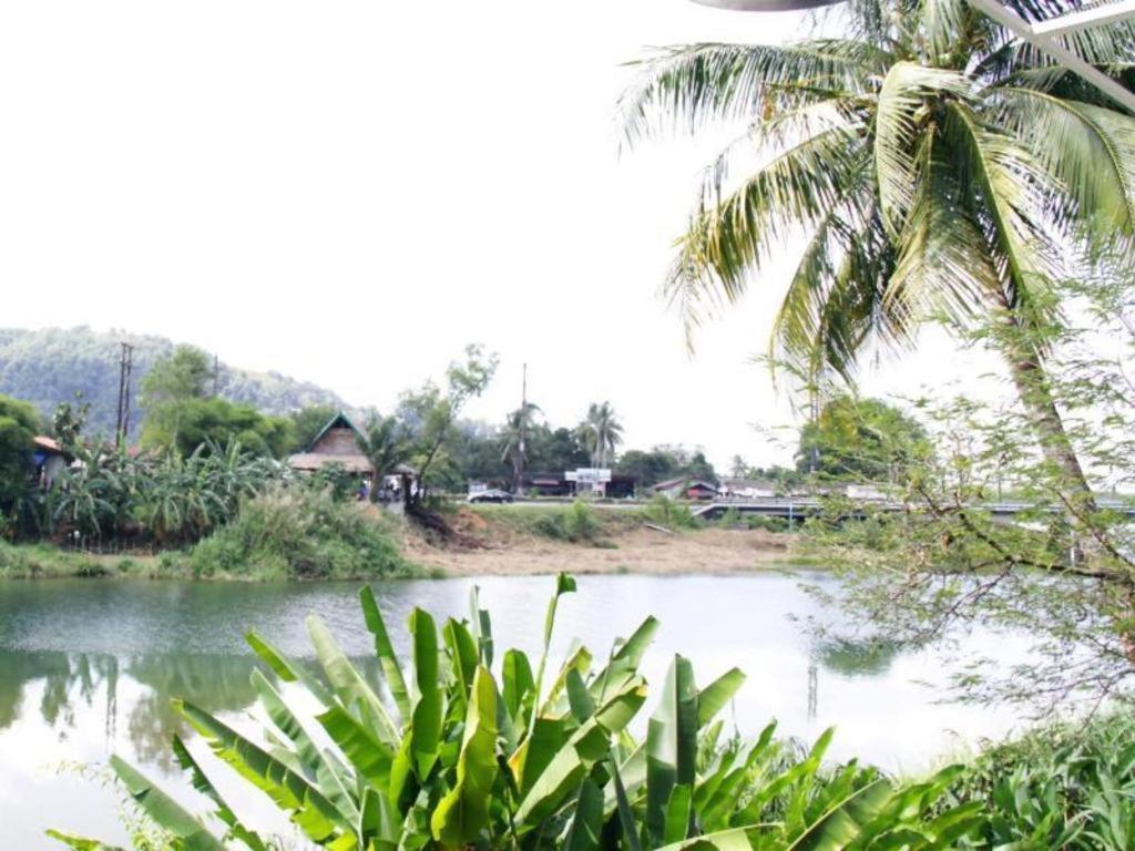 Rommai Rimnaam Resort Ranong Eksteriør bilde