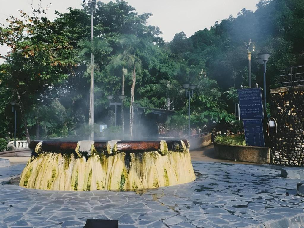 Rommai Rimnaam Resort Ranong Eksteriør bilde