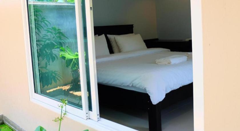 Rommai Rimnaam Resort Ranong Eksteriør bilde